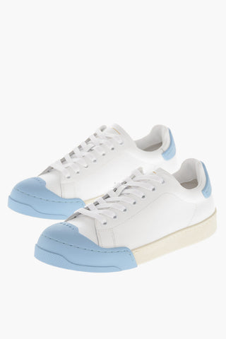 Niedrige Sneaker aus Leder mit kontrastierender Gummispitze