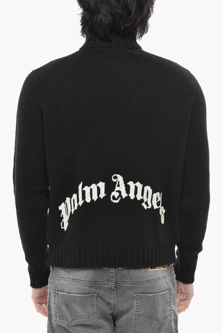 Rollkragenpullover CURVED LOGO mit Jacquard-Logo