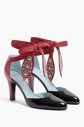 Schnür-Pumps aus Lackleder, zweifarbig, 8,5 cm Absatz
