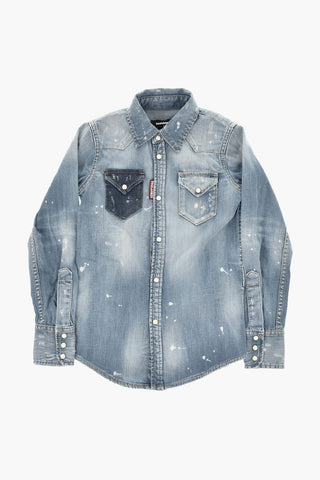 빈티지 느낌의 데님 셔츠 스냅 버튼
