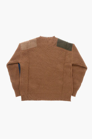 Oversized-Pullover aus Wollmischung mit Aufnähern