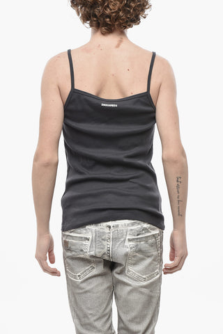 Geripptes Tanktop mit Spitzenbesatz