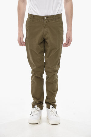 Chinohose aus Stretch-Baumwolle mit Gürtelschlaufen