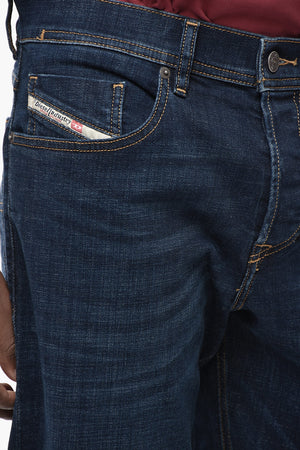 Tapered Fit Jeans D-FINITIVE 2023 with Visible Seams 16cm L32