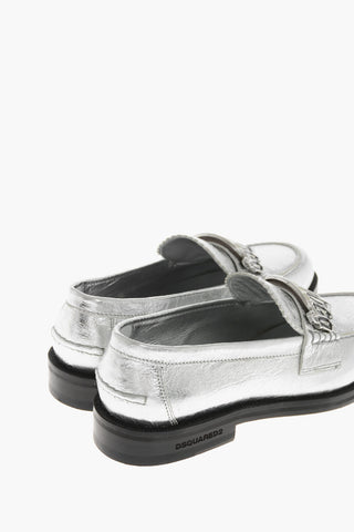 Metallic-Leder-Mokassins mit Crackle-Effekt und Metall-Detail