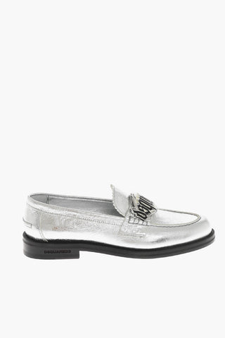 Metallic-Leder-Mokassins mit Crackle-Effekt und Metall-Detail