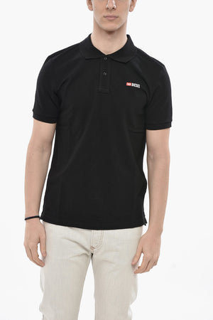 Poloshirt in Uni T-SMITH-DIV-NEW mit kontrastierendem Logo