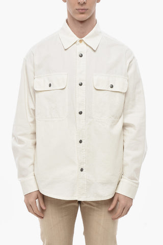 Jeanshemd mit besticktem Monogramm auf dem Rücken