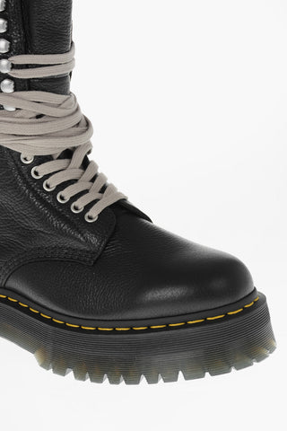 DR MARTENS Anfibi LUNAR In Pelle Martellata con Suola 5cm