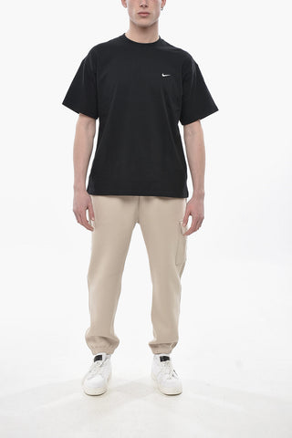 Uni-Rundhals-T-Shirt mit gesticktem Logo