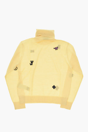 울 혼방 하이넥 니트 자수