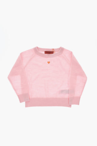 자수 하트가 있는 울 크루넥 스웨터