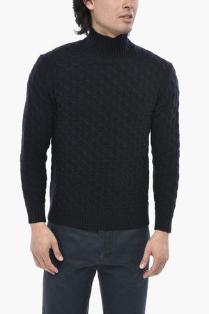 Maglia in Lana Vergine a Collo Alto con Bordi a Costine