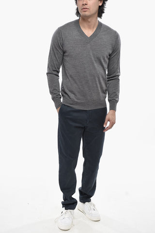 Einfarbiger Schurwoll-Rundhalspullover Mit V-Ausschnitt