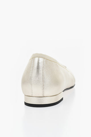 Ballerinas aus metallisiertem Leder