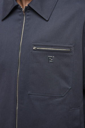 모노그램과 지퍼 여밈의 면 오버셔츠