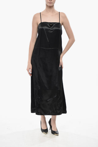 Seidensatin-Slipkleid Mit Velours-Emblem