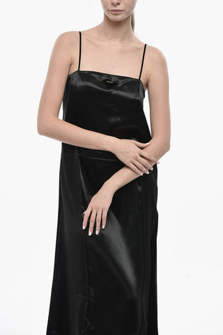 Seidensatin-Slipkleid Mit Velours-Emblem
