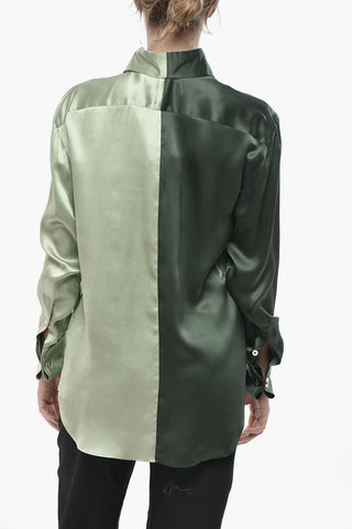 Zweifarbige Satinbluse mit Maxi-Manschetten