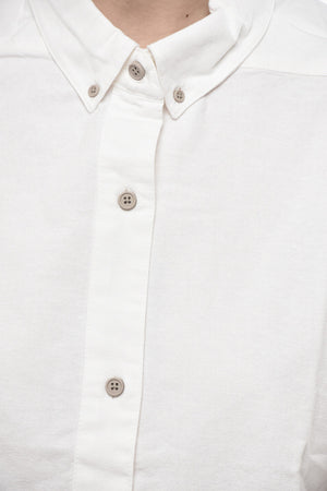 ESSENTIALS Camicia Button Down in Cotone