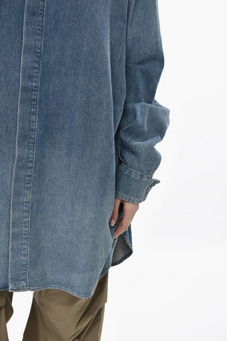 Oversize-Hemd aus Denim mit verdeckter Knopfleiste