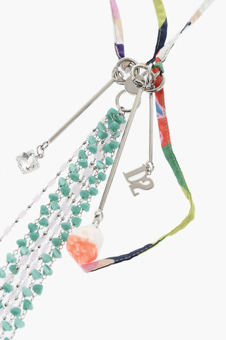 Collana Lunga in Metallo Impreziosita da Perline e Charms
