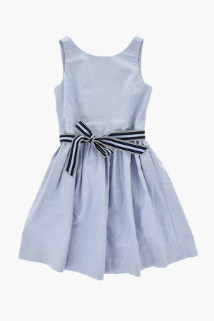 Ausgestelltes Kleid Mit Gürtel