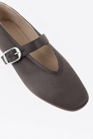 Ballerinas Mary Jane aus Satin mit Ledersohle
