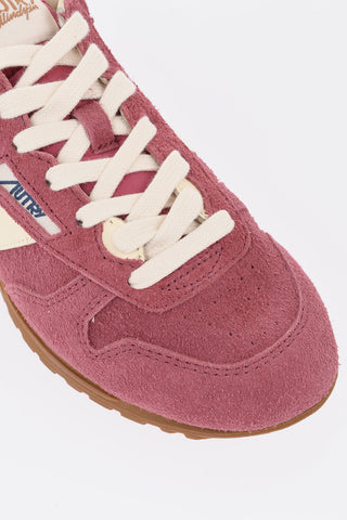 Suede Sneakers WINDSPIN With Contrast Detail