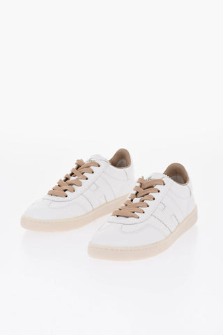Sneakers in Pelle con Lacci a Contrasto