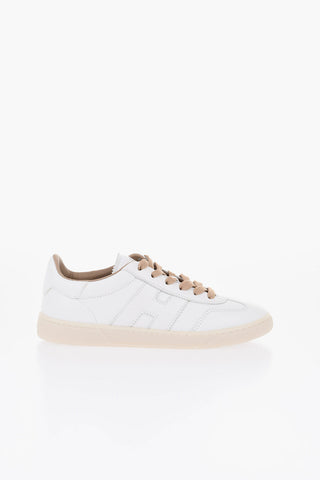Sneakers in Pelle con Lacci a Contrasto