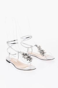 Sandalen aus Lamé-Leder mit Front-Charms