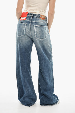 Jeans 1996 D-SIRE mit weitem Bein und ausgefranstem Saum 25cm