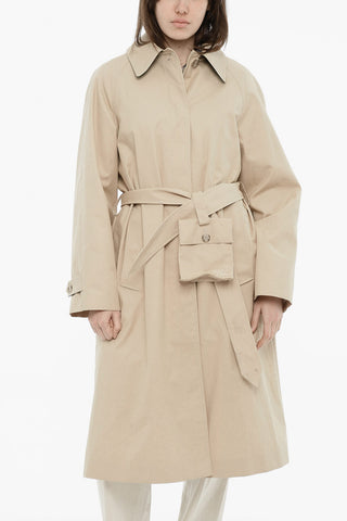 Einfarbiger Trenchcoat Aus Leichtem Baumwollstoff