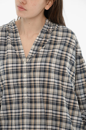 체크 블라우스 V넥