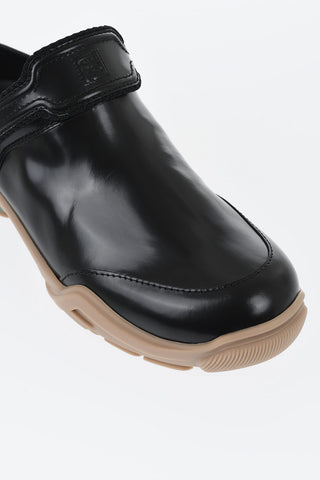 Mules Aus Gebürstetem Leder Mit Gummisohle