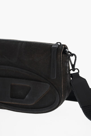 Denim Camera-Bag mit geprägtem Monogramm