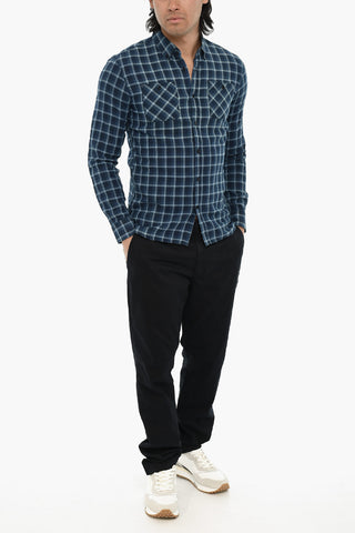 Kariertes Hemd mit Button-Down-Kragen