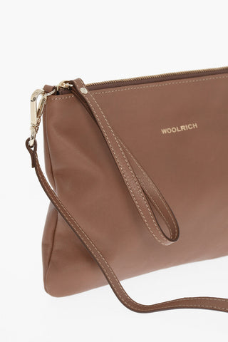 Pochette in Pelle con Logo Effetto Dorato