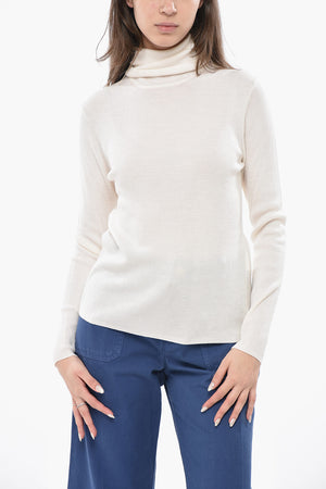 Maglia a Collo Alto in Lana a Costine