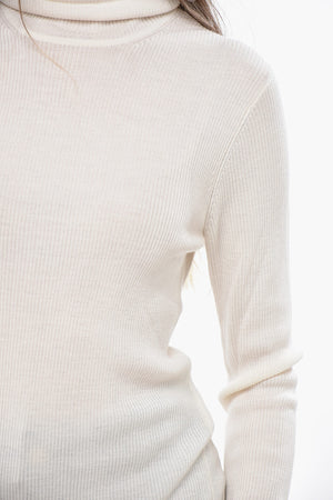 Maglia a Collo Alto in Lana a Costine