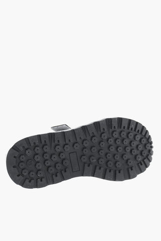 Low-Top-Sneaker aus Leder und Textil
