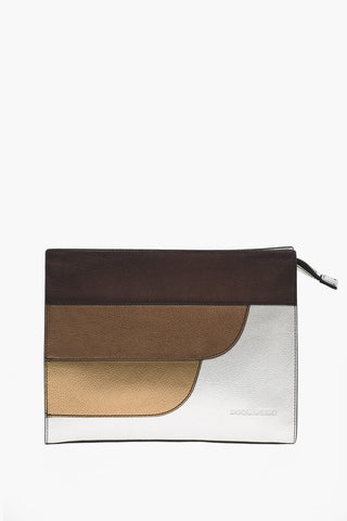 Genarbtes Leder-Etui Mit Metallischer Oberfläche