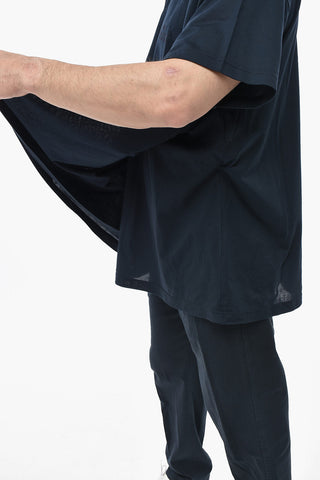 Unifarbenes Baumwoll-T-Shirt mit Rundhalsausschnitt