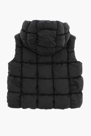 Ärmellose wattierte gesteppte Jacke