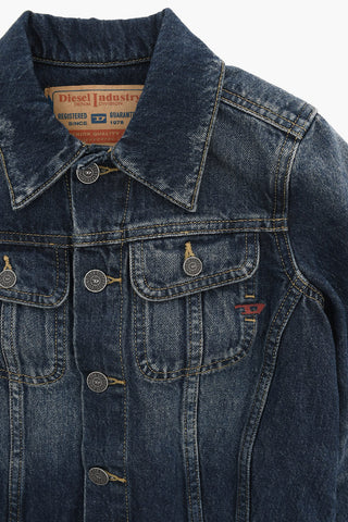 Jeansjacke mit Logo-Knöpfen