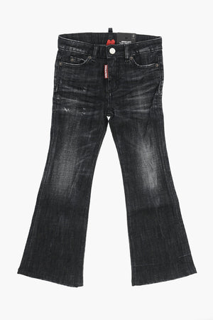 Jeans A lavaggio Scuro con Fondo Svasato