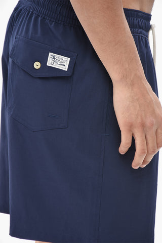 Boxer-Badehose in Uni mit gesticktem Logo