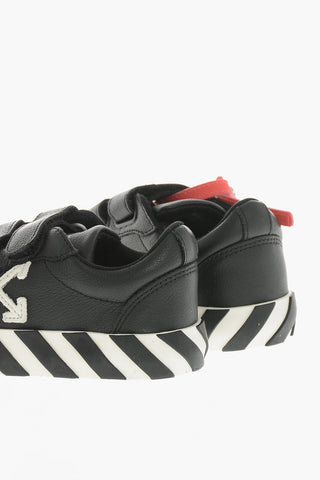 Sneakers Basse in Pelle Martellata con Chiusura a Strappo