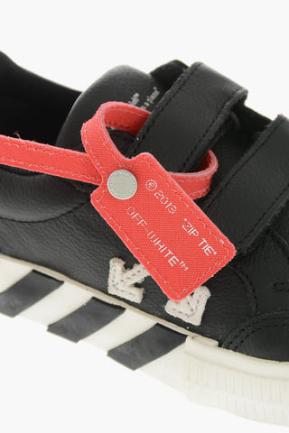 Sneakers Basse in Pelle Martellata con Chiusura a Strappo